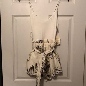 Canvas leaf printed romper